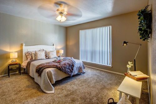 apt-111-480 W Parker Rd, Houston, TX, 77091-3243 | Card Image