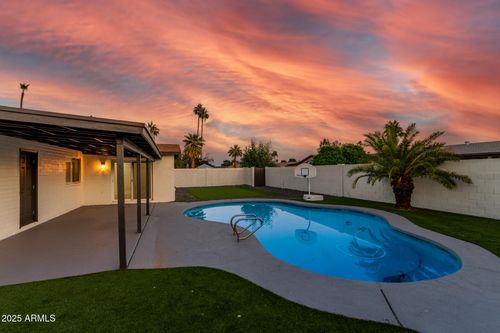 3401 E Altadena Ave, Phoenix, AZ, 85028-2009 | Card Image