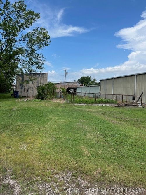 117 N Pettit Ave, Hominy, OK, 74035-1523 | Card Image