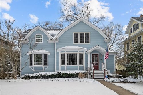 719 Washington Ave, Wilmette, IL, 60091-1971 | Card Image