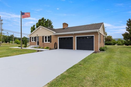 310 W Main St, STANLEY, VA, 22851-3806 | Card Image