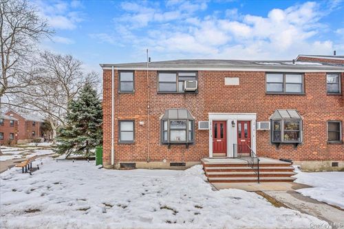 18-19918 19th Ave, Whitestone, NY, 11357-3313 | Card Image