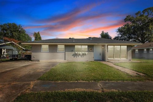 1002 Maria Dr, Sulphur, LA, 70663-5613 | Card Image