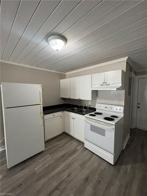 2649-2643 Lafayette St, Fort Myers, FL, 33916-4026 | Card Image