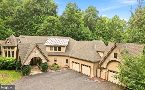 1741 Hilltop Rd, SPRING CITY, PA, 19475-9512 | Card Image