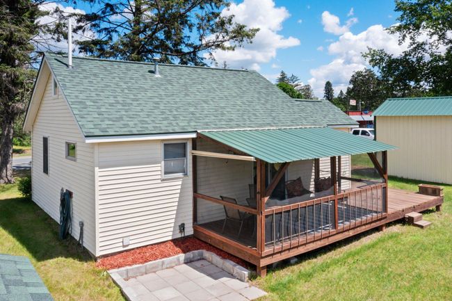 38-web-or-mls-652_330th_Ave-64.jpg | Image 29
