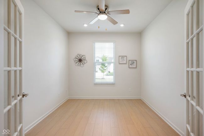 Flex Room with Doors | Image 23