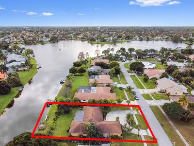 12668 Westport Circle, House other with 3 bedrooms, 2 bathrooms and null parking in Wellington FL | Image 2