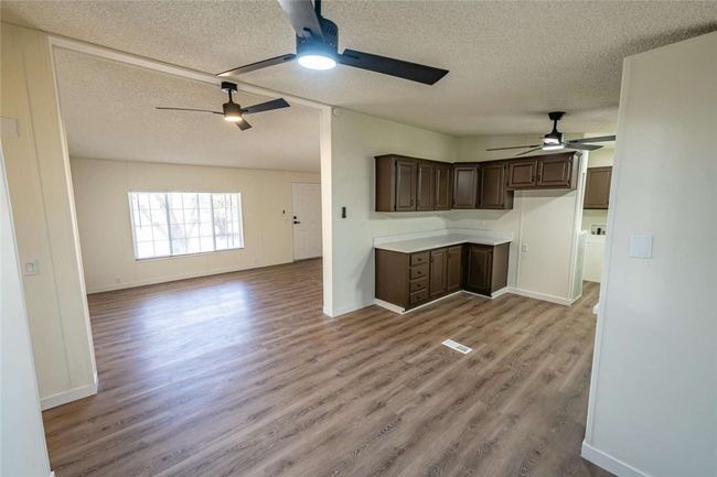 Kitchen | Image 23