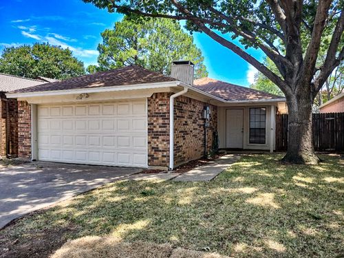 1714 Magnolia Ln, Euless, TX, 76039-2157 | Card Image