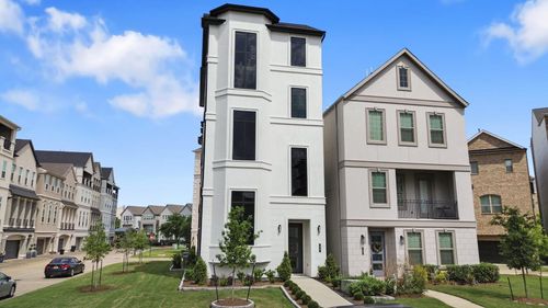 948 Blackshire Ln, Houston, TX, 77055-1934 | Card Image