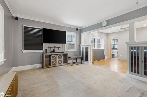 1305 N 7th St, Burlington, IA, 52601-4709 | Card Image