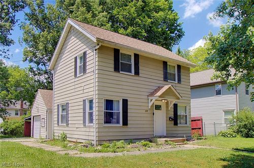 754 Hayden Ave, Akron, OH, 44320-1704 | Card Image