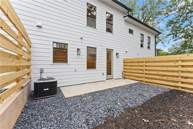 372 Forrest Ave, Townhouse with 3 bedrooms, 3 bathrooms and null parking in Gainesville GA | Image 17