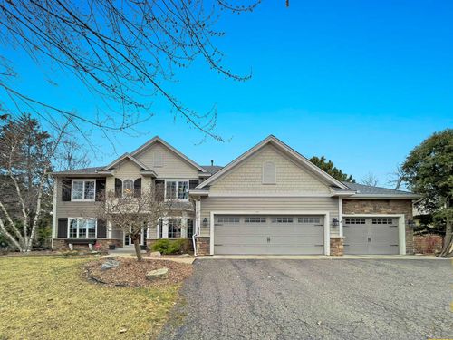 6560 Shadow Ln, Chanhassen, MN, 55317-9375 | Card Image