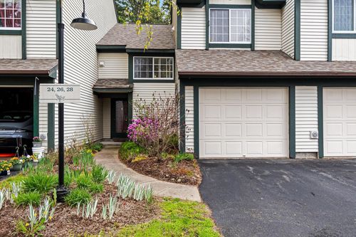 26 Lake Forest Dr, Burlington, VT, 05401-5491 | Card Image