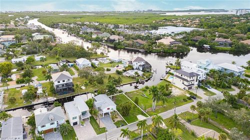 27563 Big Bend Rd, BONITA SPRINGS, FL, 34134-3938 | Card Image