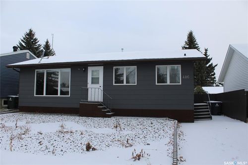 406 3rd St E, Wilkie, SK, S0K0E5 | Card Image