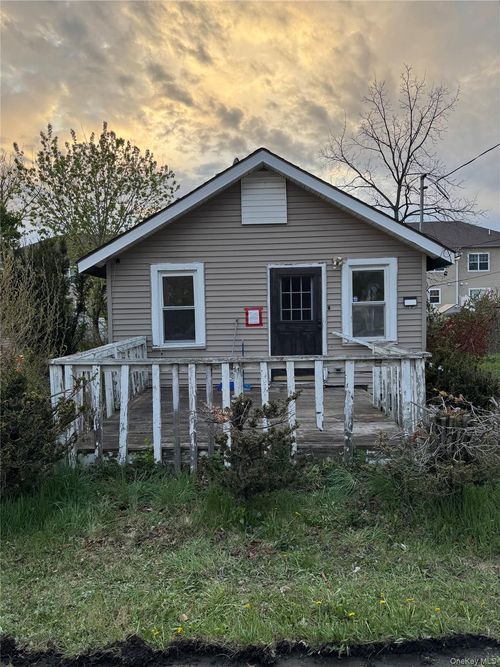 13 Anthony St, Middletown, NY, 10940-3306 | Card Image