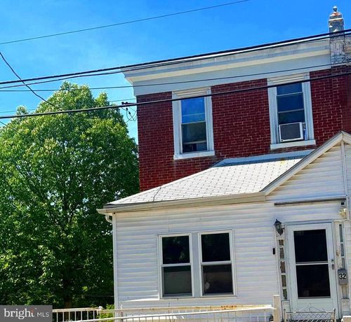 32 S 12th St, DARBY, PA, 19023-1203 | Card Image