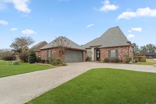 30460 Trace Ln, Walker, LA, 70785-7120 | Card Image