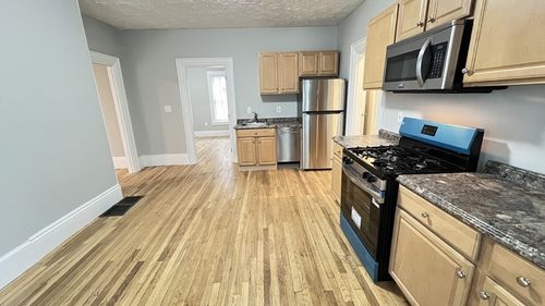 1-31 Ridgeway St, Lynn, MA, 01902-2895 | Card Image