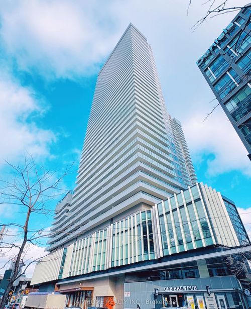 {{alt}} | Card Image