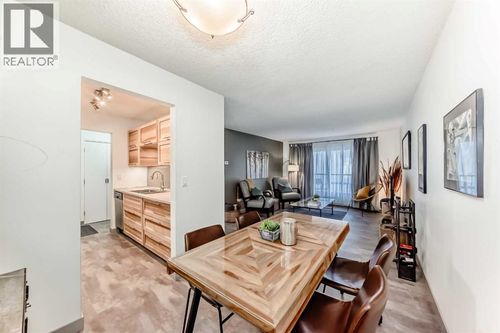 819 4a St Ne, Calgary, AB, T2E3W3 | Card Image