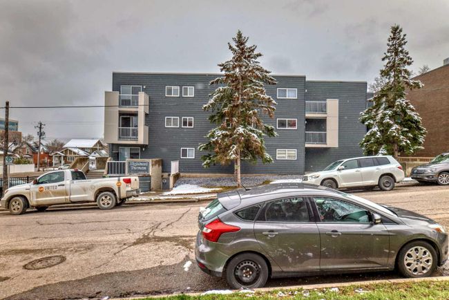 301 - 431 1 Avenue Ne, Home with 2 bedrooms, 1 bathrooms and 1 parking in Calgary AB | Image 1