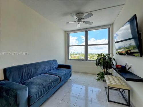 1042-2899 Collins Ave, Miami Beach, FL, 33140-4451 | Card Image