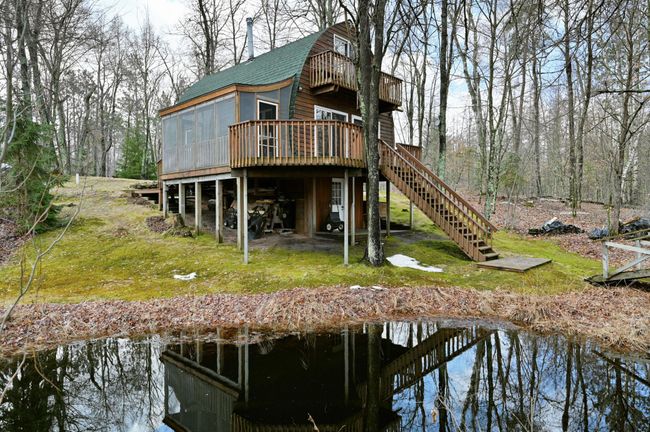 The guest cabin is a self contained home with a kitchen, bathroom and laundry. | Image 64