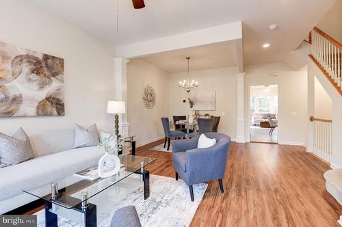 5290 Jule Star Dr, CENTREVILLE, VA, 20120-3006 | Card Image