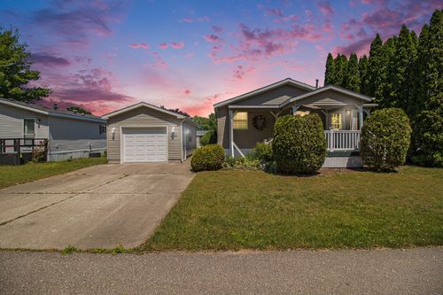 7286 Kildeer Ln, Ludington, MI, 49431-9764 | Card Image