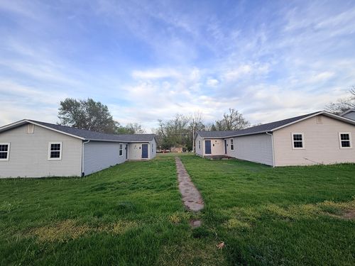 916 S 10th St, Herrin, IL, 62948-4210 | Card Image