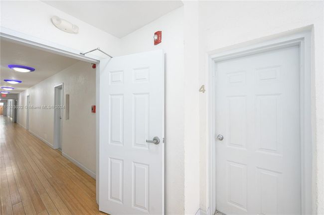 APT-4 - 7334 Harding Ave, Condo with 1 bedrooms, 1 bathrooms and null parking in Miami Beach FL | Image 4