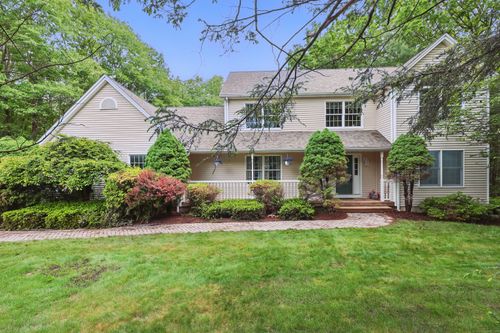 12 Silversmith Road, Farmington, CT, 06085 | Card Image