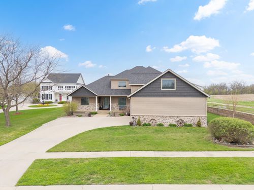 807 Timothy Dr Se, Stewartville, MN, 55976-4400 | Card Image