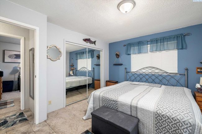 73805 N Demoss Rd, Home with 3 bedrooms, 3 bathrooms and null parking in Benton City WA | Image 32