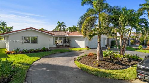 2207 Ne 16th Ave, Wilton Manors, FL, 33305-2403 | Card Image