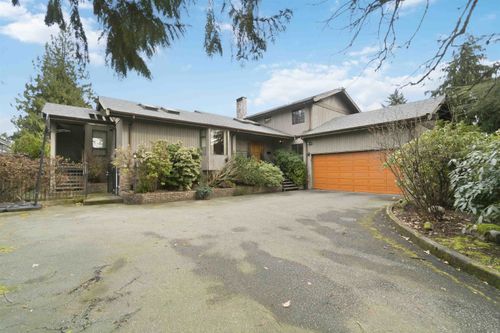 5541 Gilpin St, Burnaby, BC, V5G2H8 | Card Image
