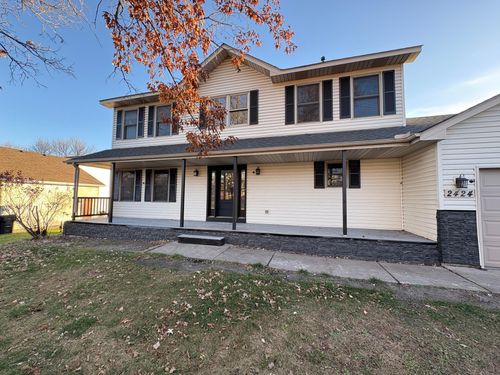 2424 Briar Oakes Blvd, Monticello, MN, 55362-7900 | Card Image