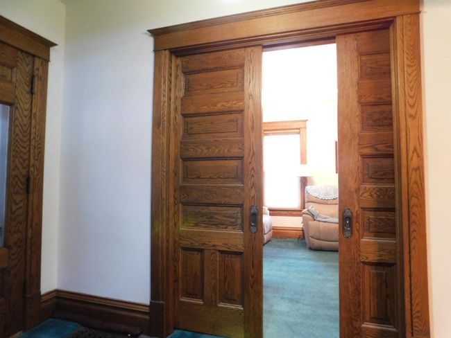 Pocket doors move smoothly | Image 5