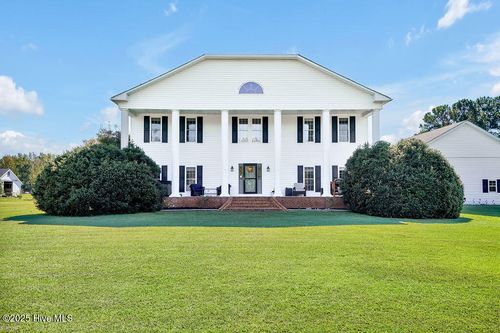 651 Gilbert Rd Se, Bolivia, NC, 28422-8757 | Card Image