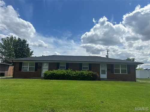 30 Queensway Drive, Belleville, IL, 62226 | Card Image