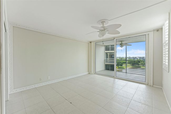 Balcony off bedroom | Image 12