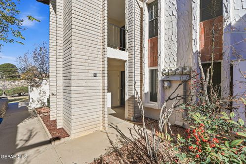 17e-6201 Escondido Drive, El Paso, TX, 79912 | Card Image