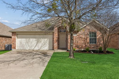 891 Austin Ln, Lavon, TX, 75166-1768 | Card Image