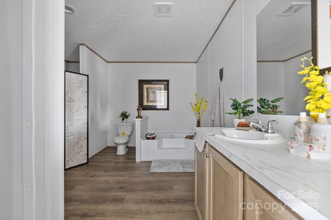Primary Bath | Image 25