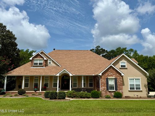 8289 Ridgewood Dr, Kiln, MS, 39556-8452 | Card Image