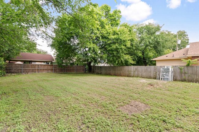 4166 Gladewater Rd, House other with 3 bedrooms, 2 bathrooms and null parking in Dallas TX | Image 30